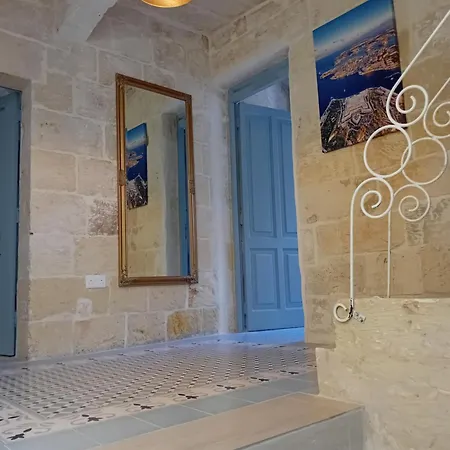 4 Bedroom House With Swimming Pool * Siggiewi